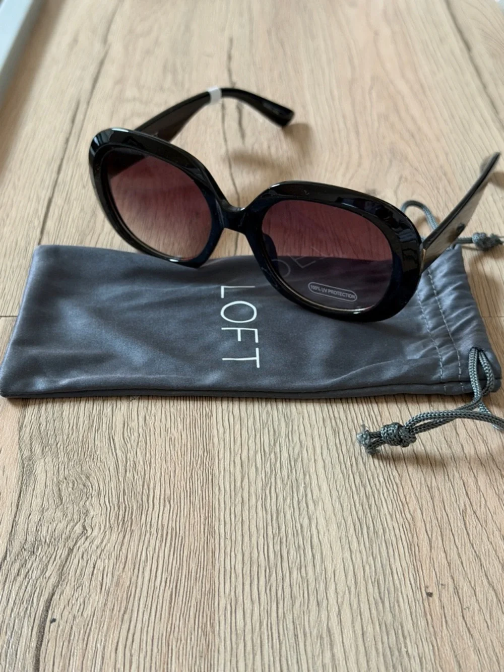 NWT LOFT Black Oversized Round Sunglasses Chic Retro Glam